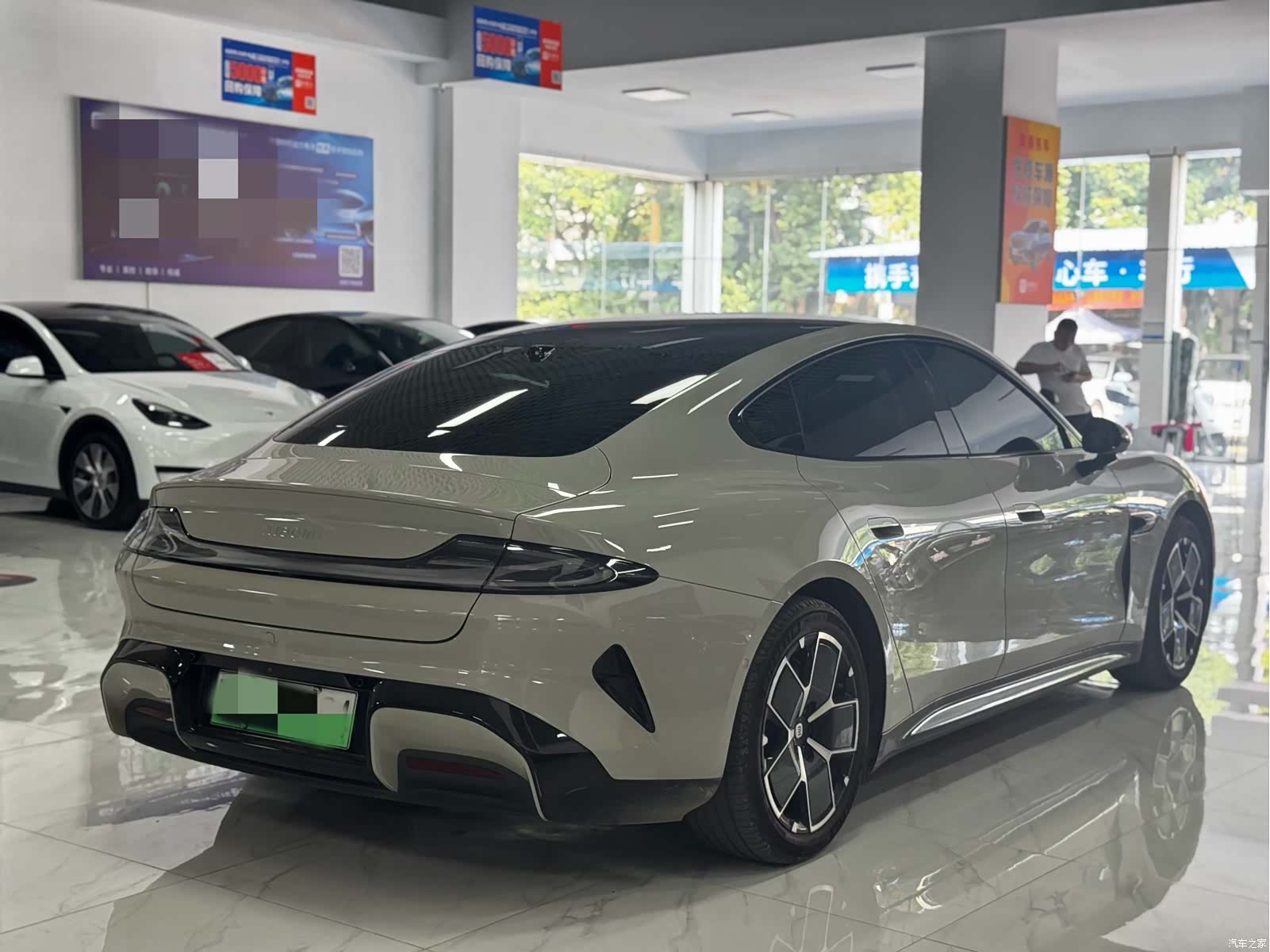 Xiaomi SU7, 2025 4