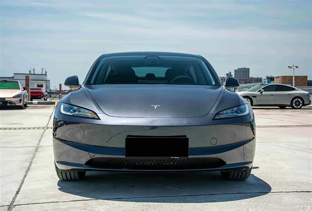 Tesla Model 3, 2024 2