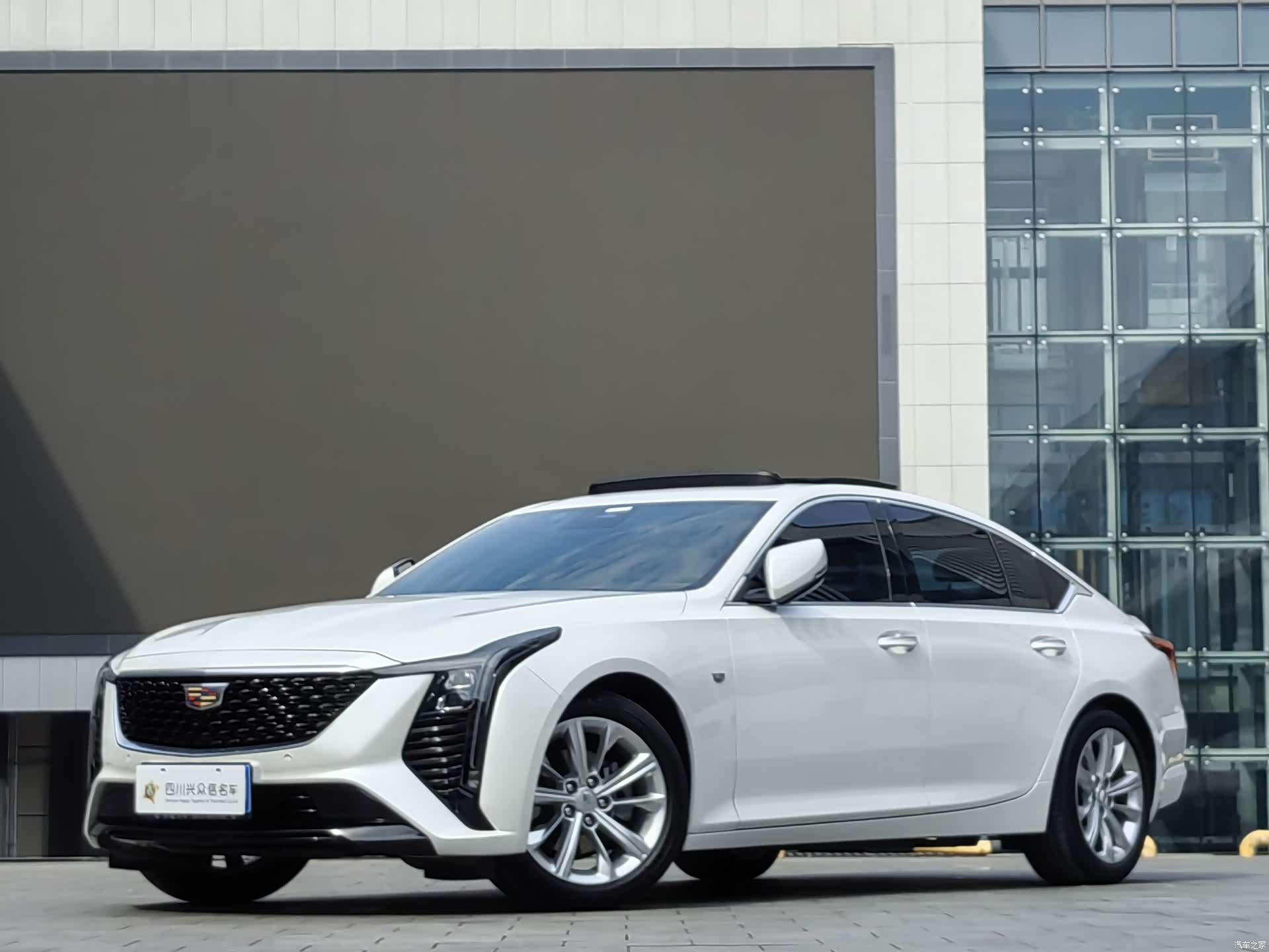 Cadillac CT5, 2025 1