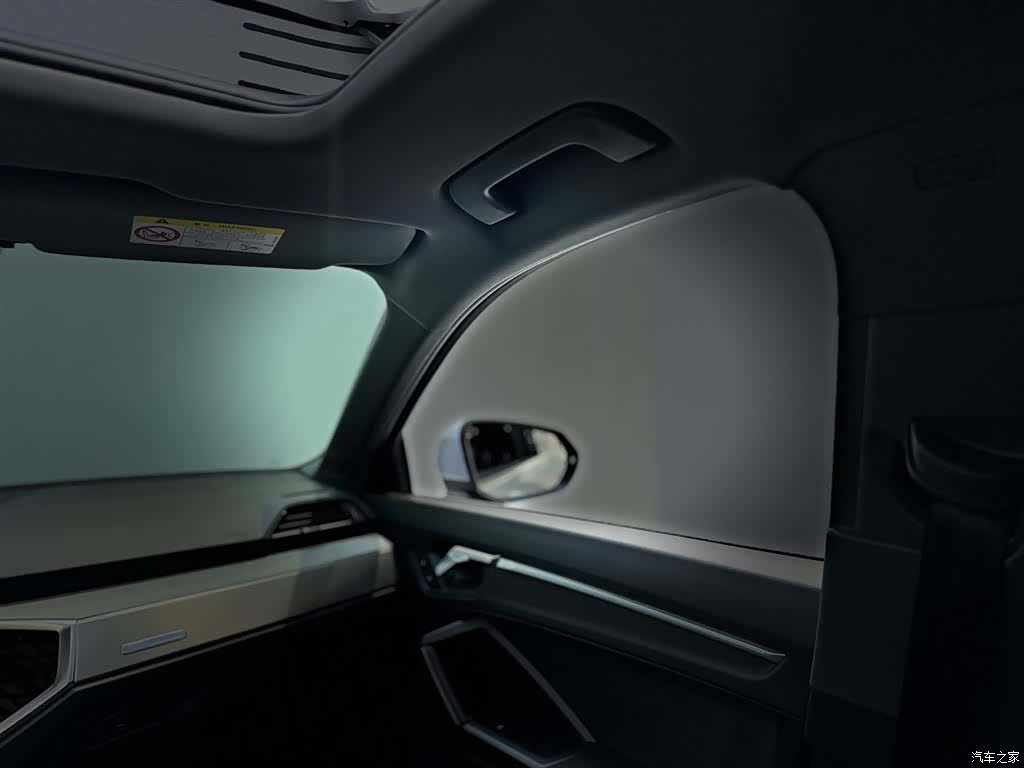 Audi Q3, 2024 12