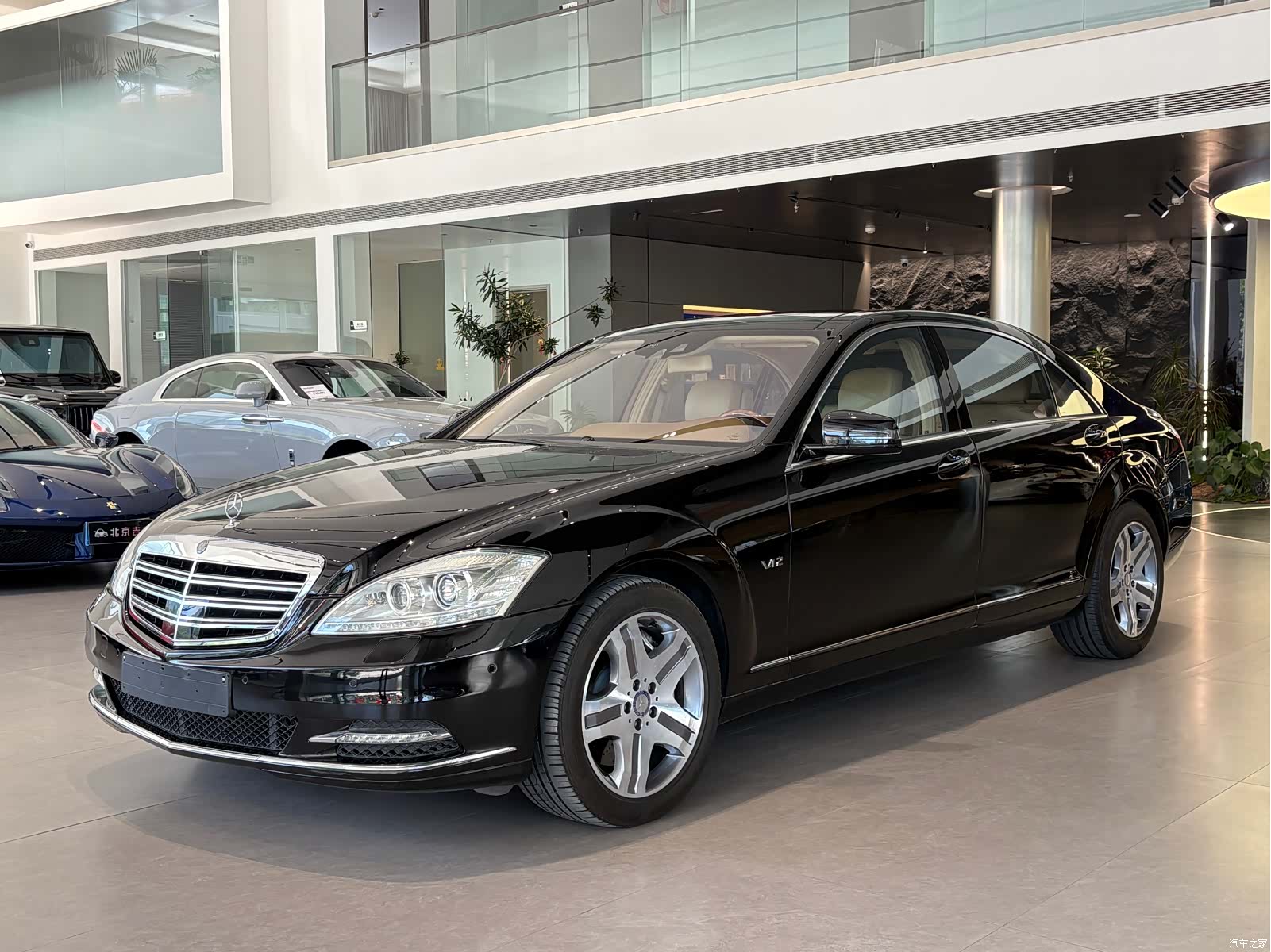 Mercedes-Benz S-Class, 2012 1