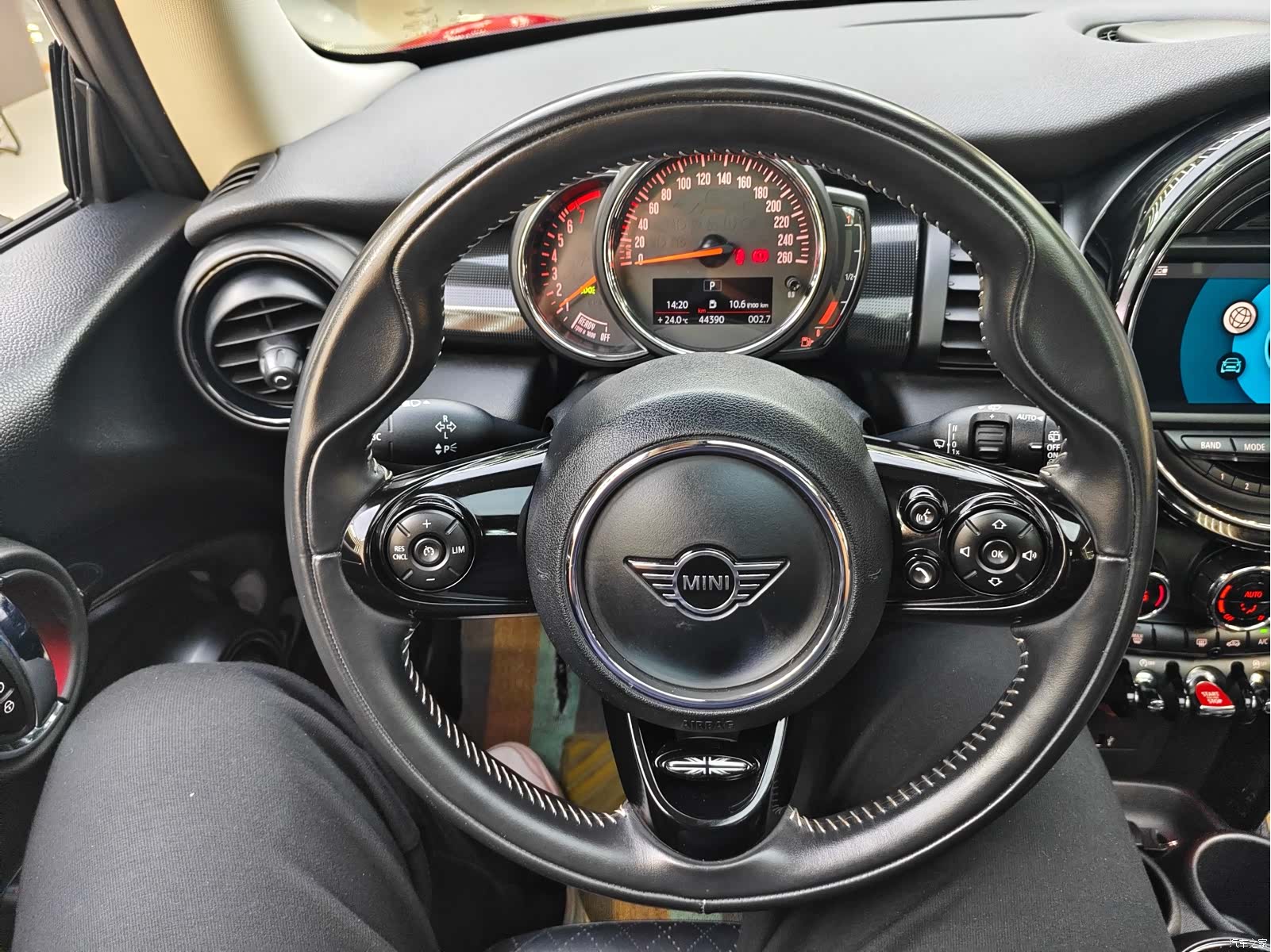 Mini Cooper, 2019 11