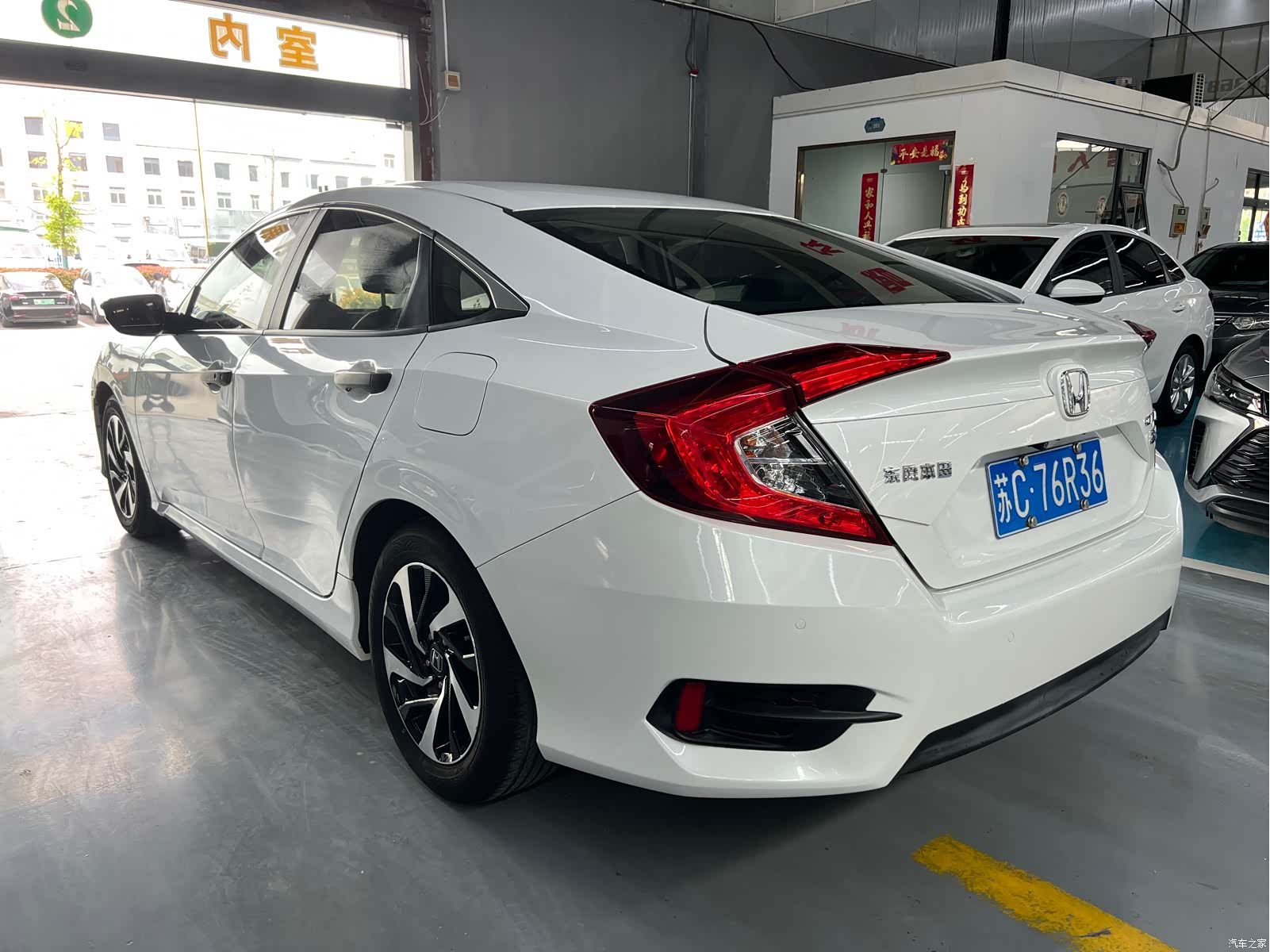 Honda Civic, 2018 все фото
