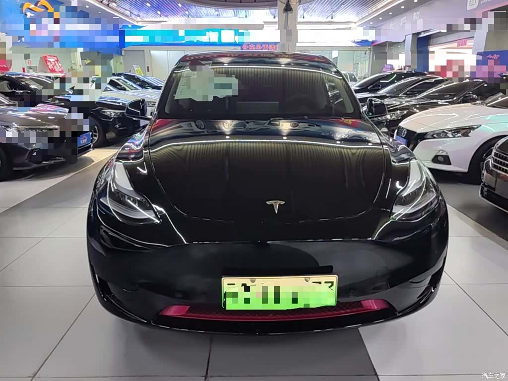 Tesla Model Y, 2022 3