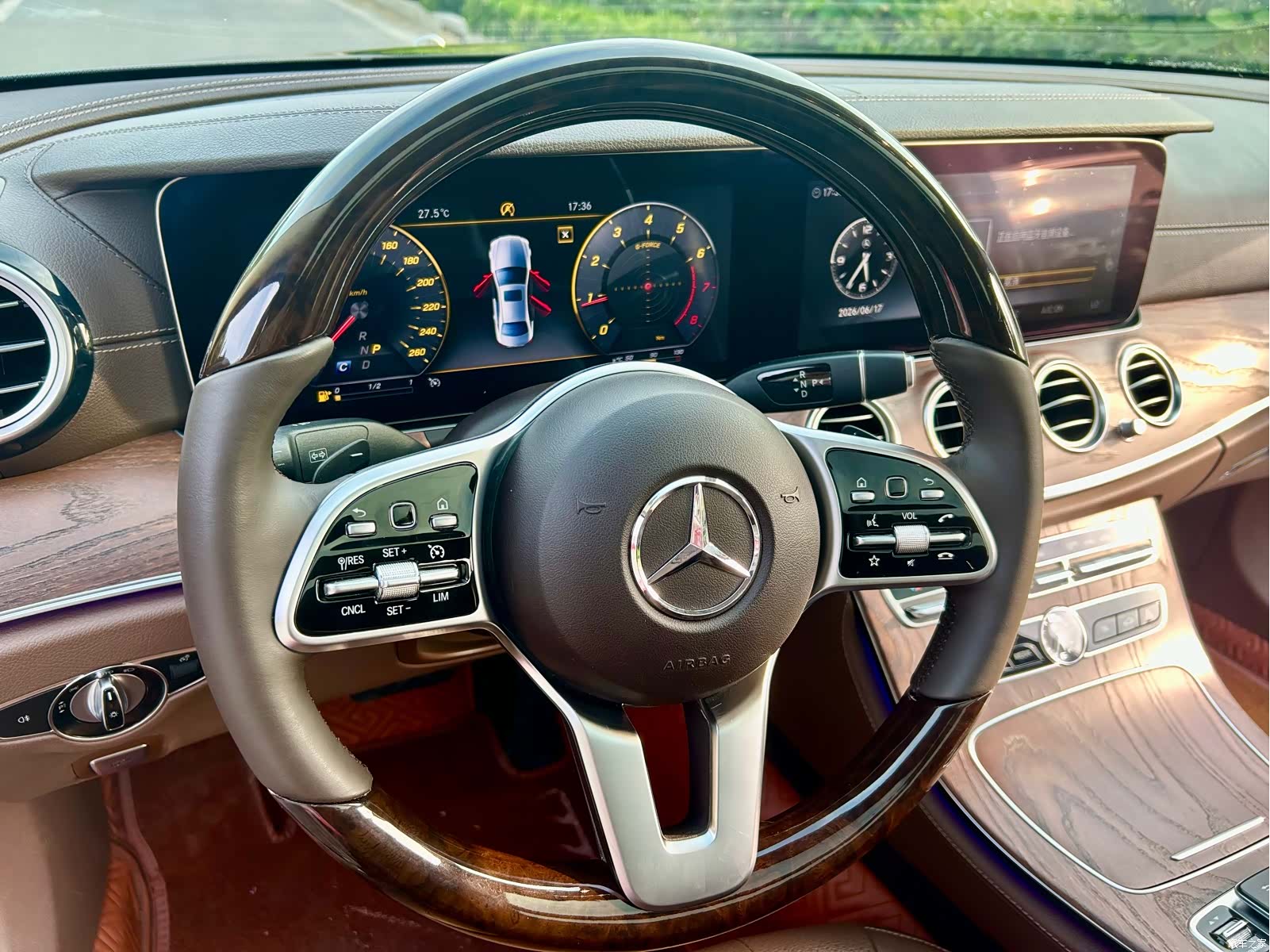 Mercedes-Benz E-Class, 2019 15