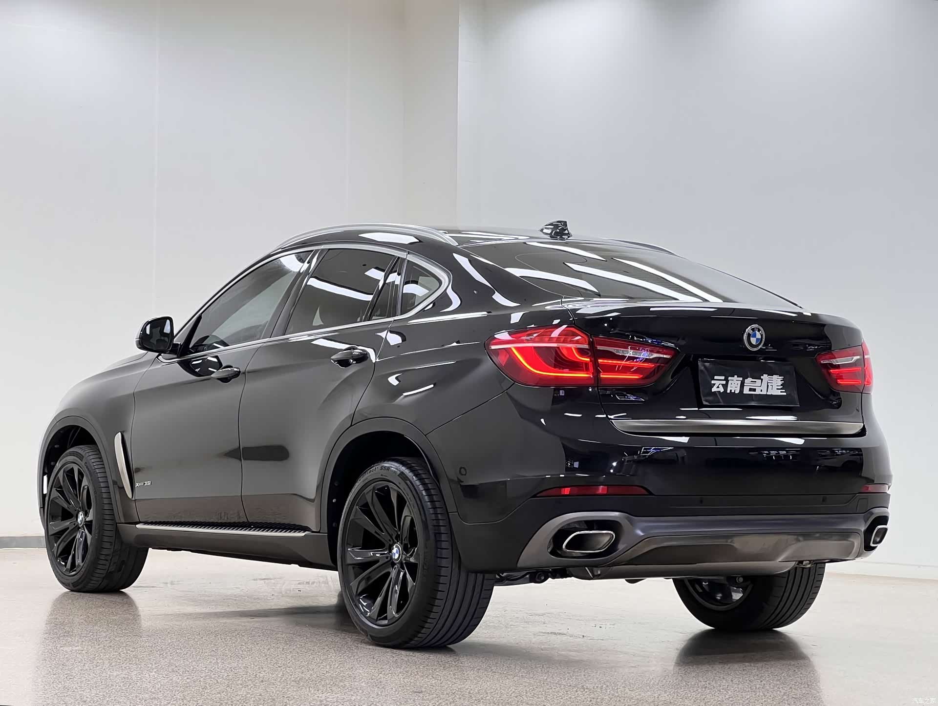 BMW X6, 2019 все фото