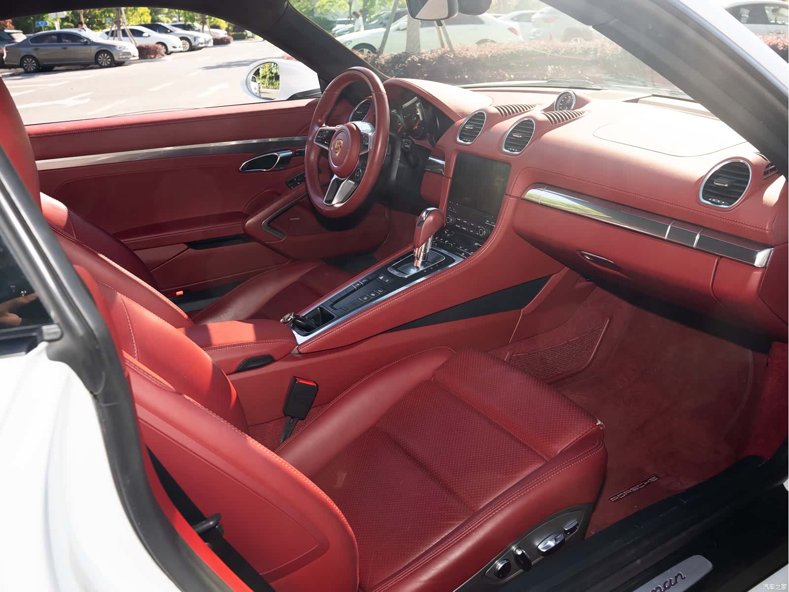Porsche Cayman, 2022 14