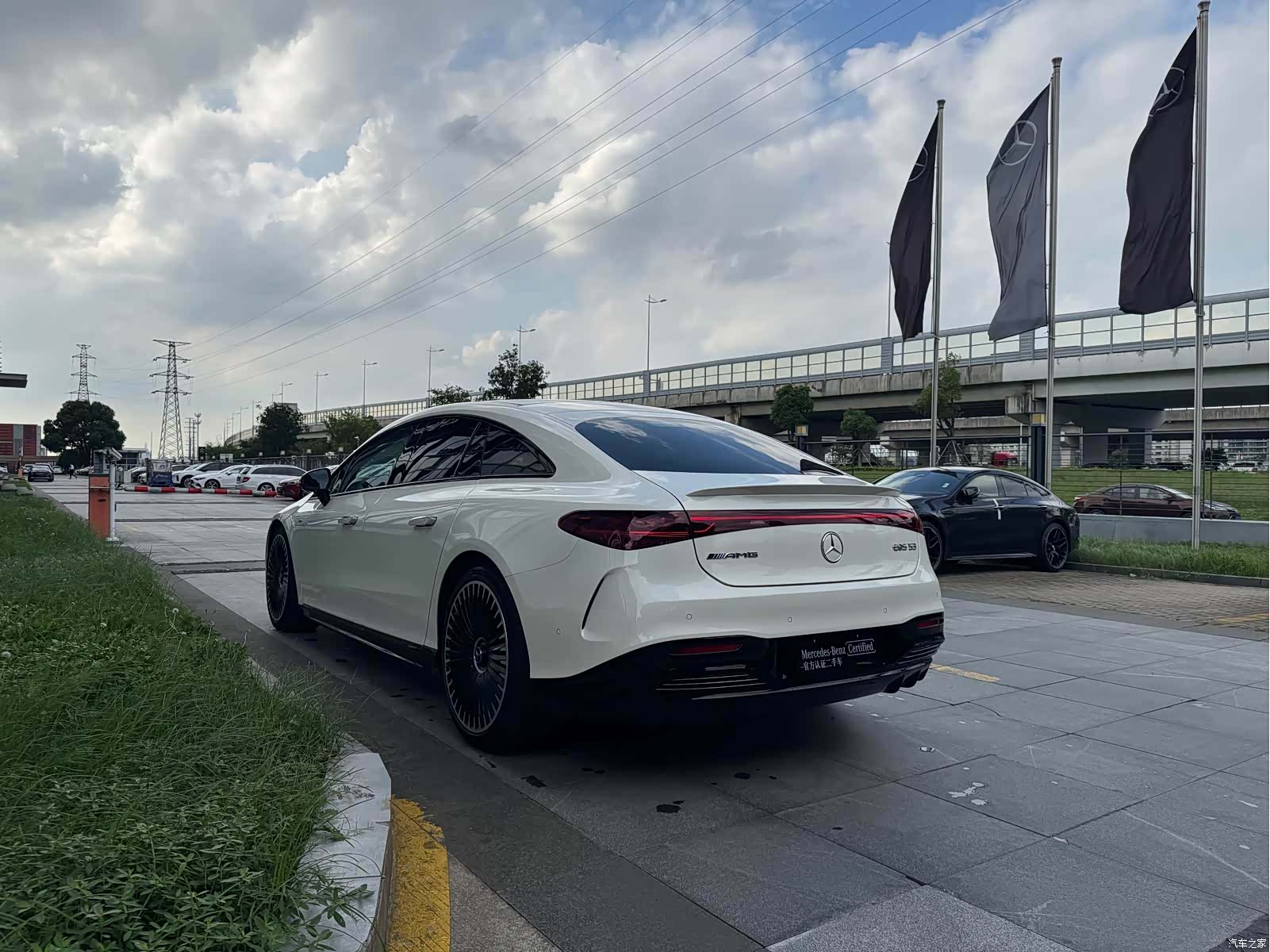 Mercedes-Benz EQS, 2026 7