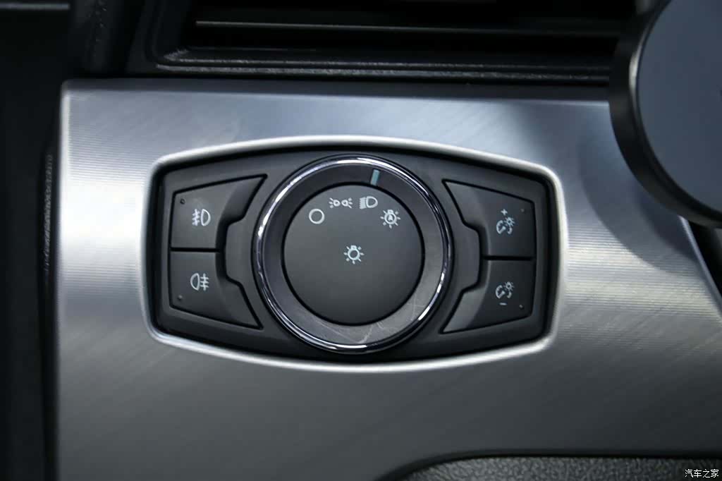 Ford Mustang, 2021 10