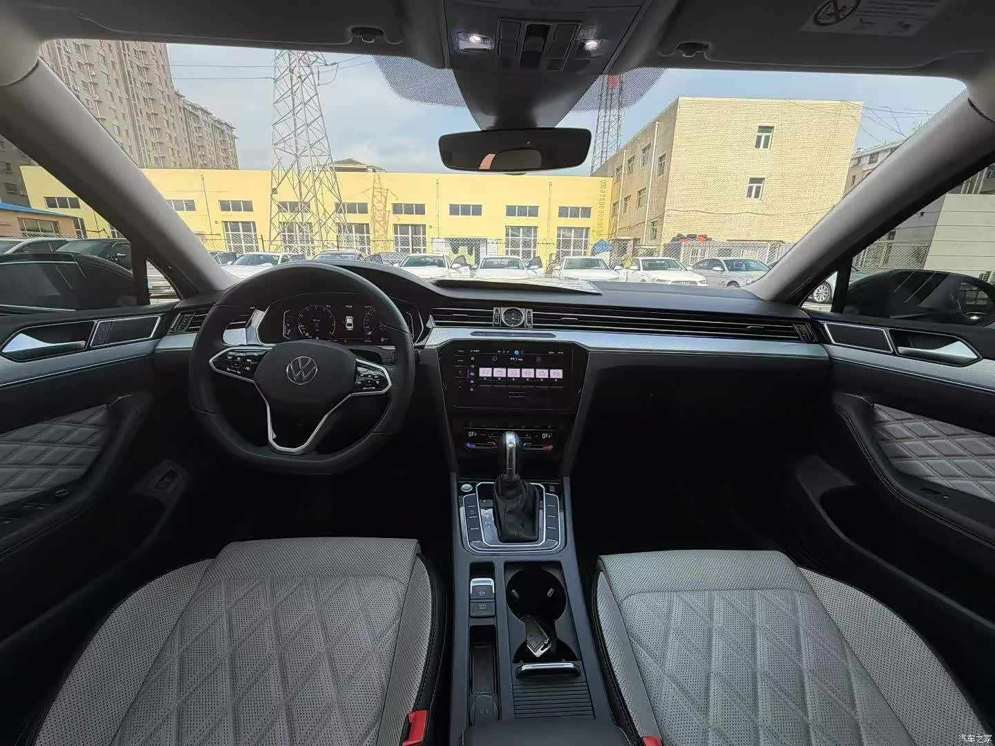 Volkswagen Magotan, 2025 8