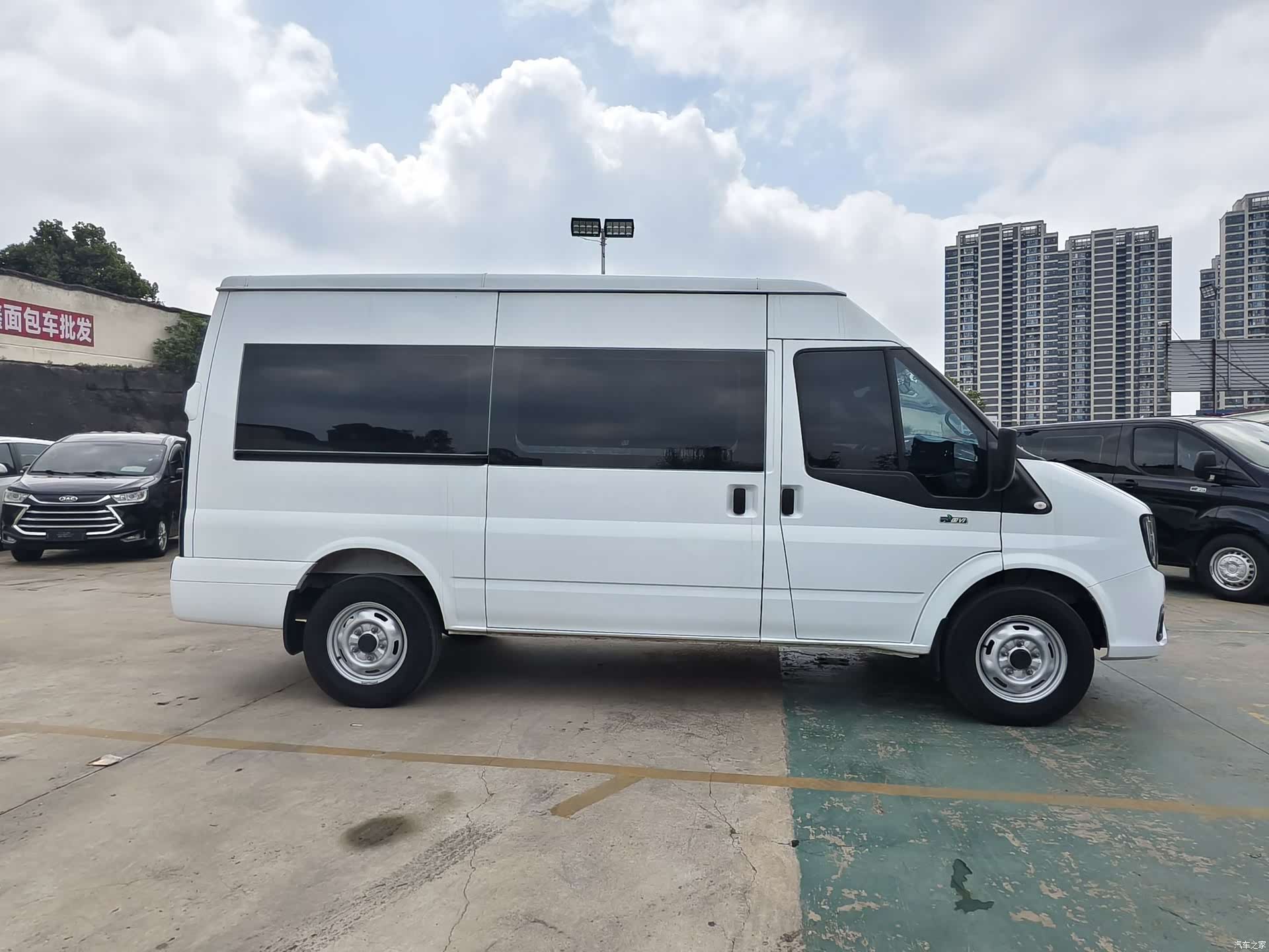 JMC 6MT7, 2025 4