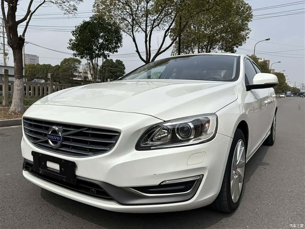 Volvo S60, 2017 3