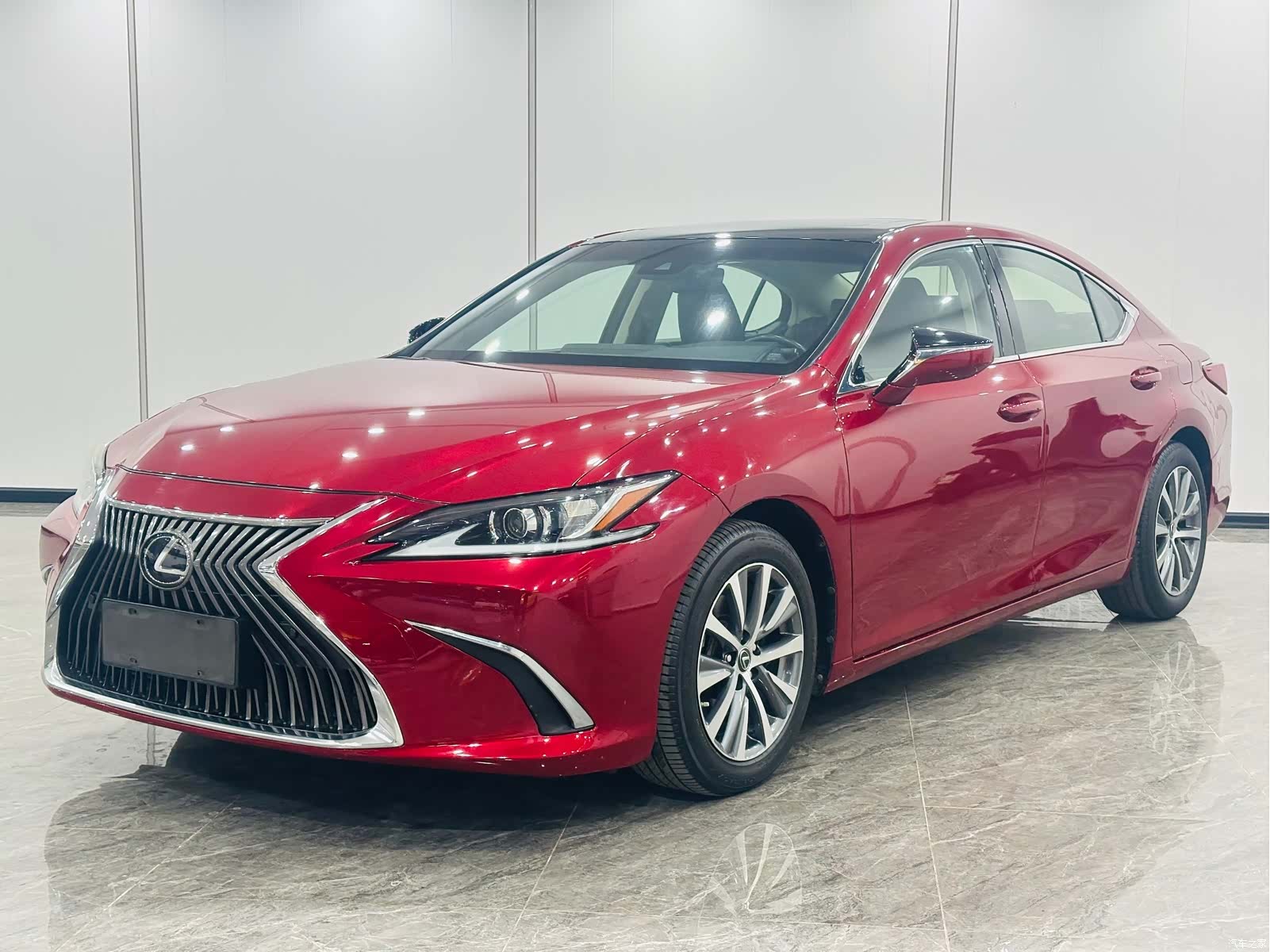 Lexus ES, 2018 1