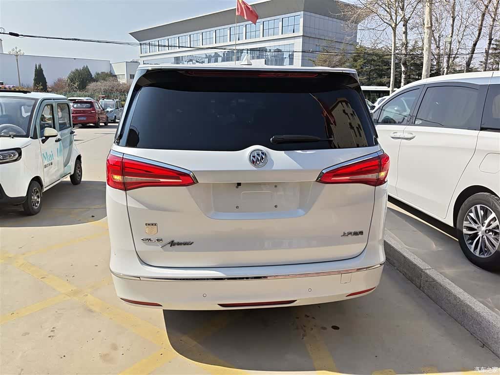 Buick GL8, 2020 все фото