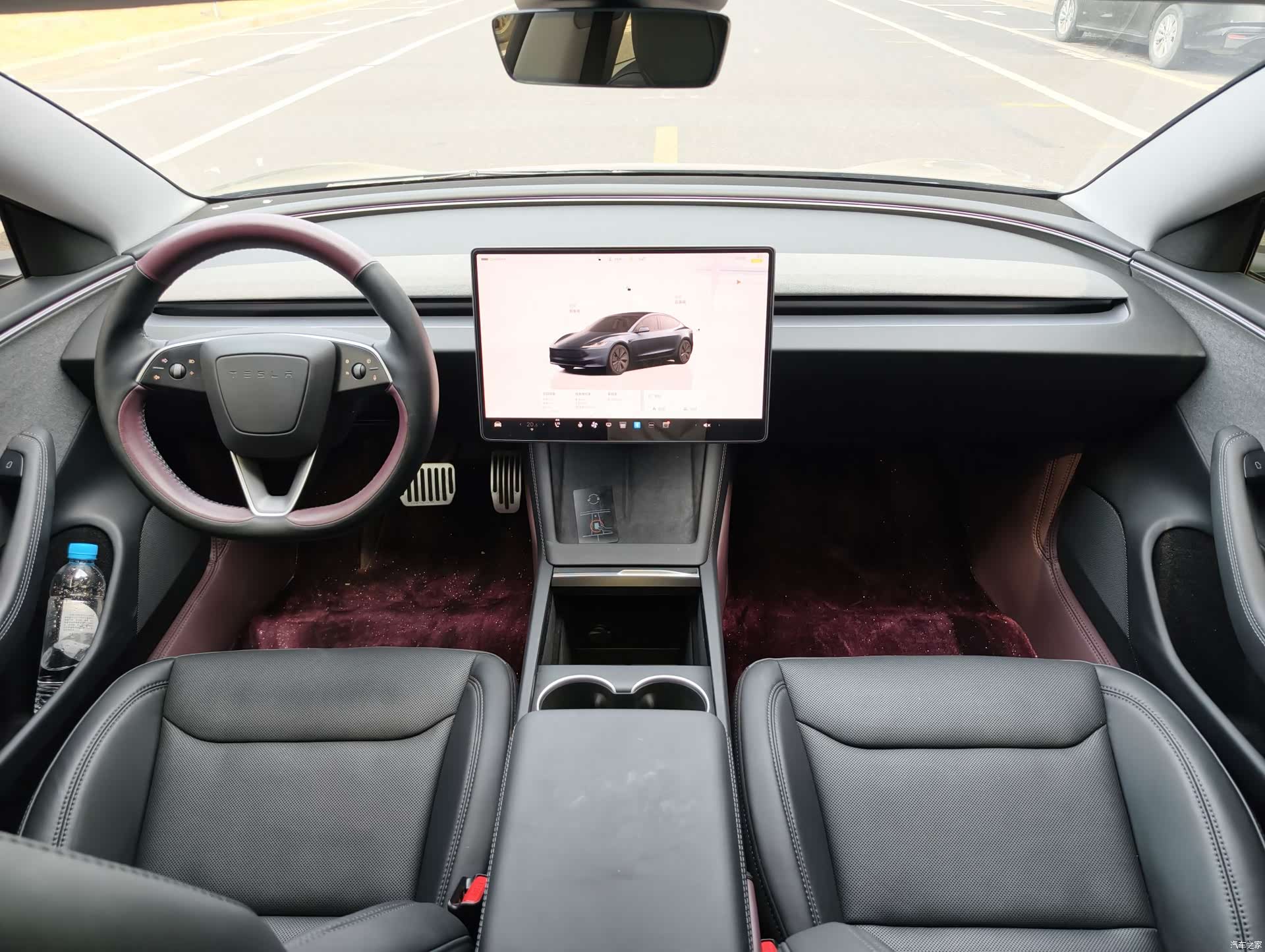 Tesla Model 3, 2025 11