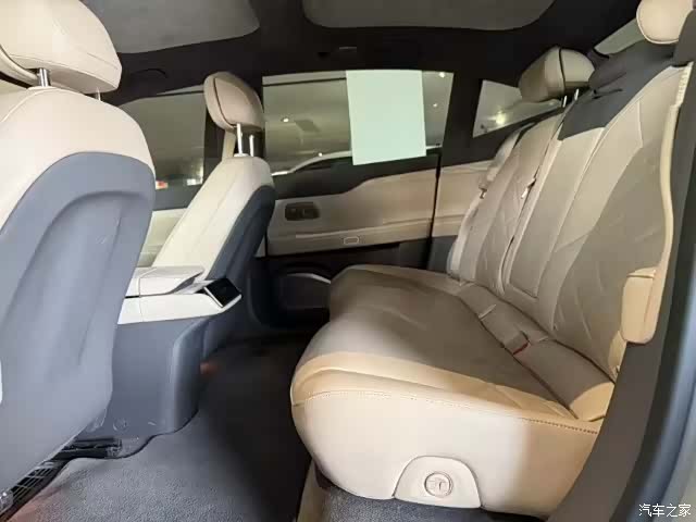 NIO ET7, 2023 9