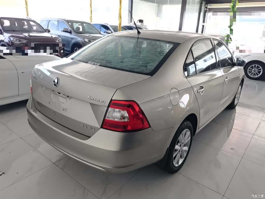 Skoda Rapid, 2016 7