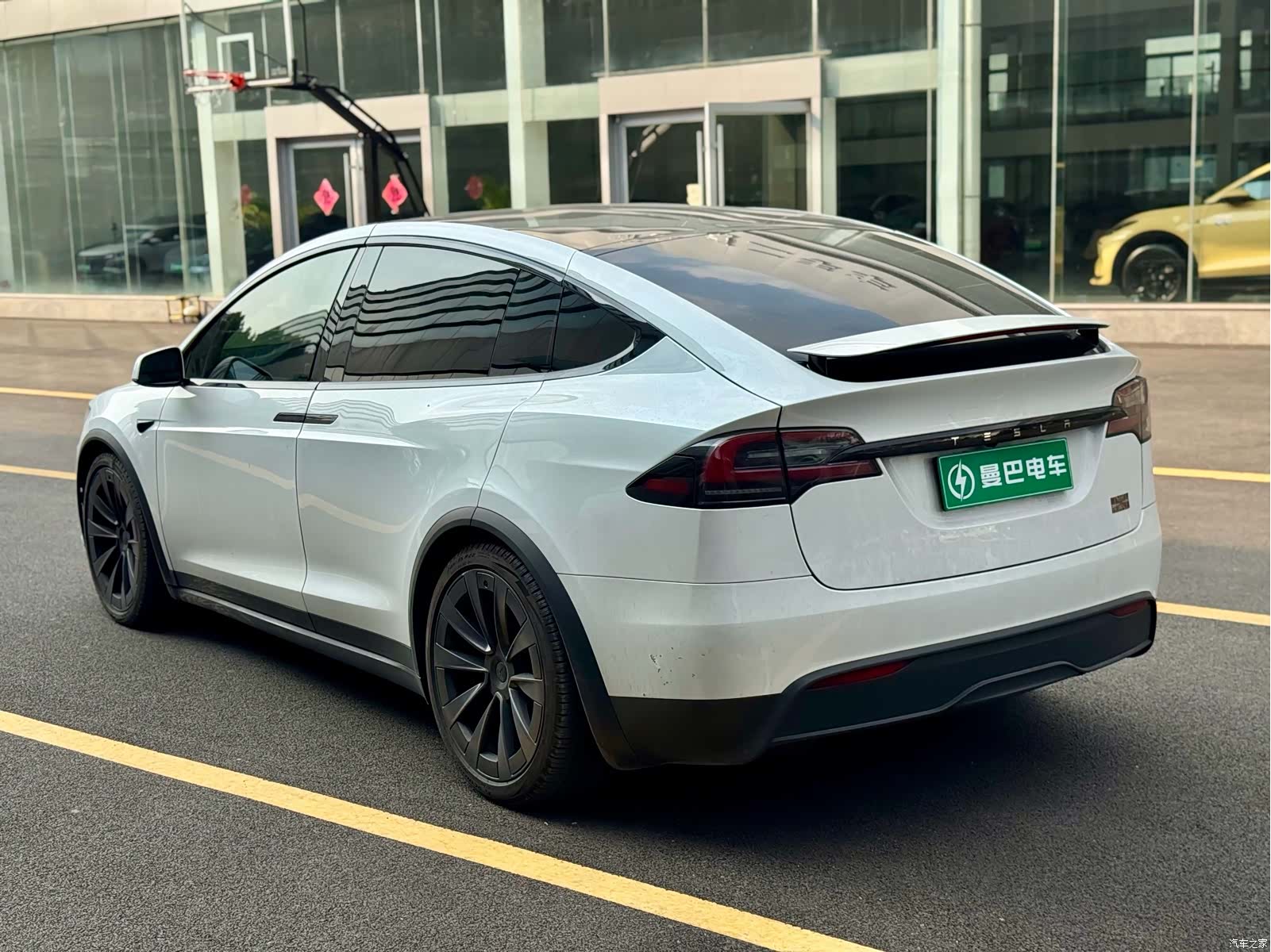 Tesla Model X, 2024 все фото