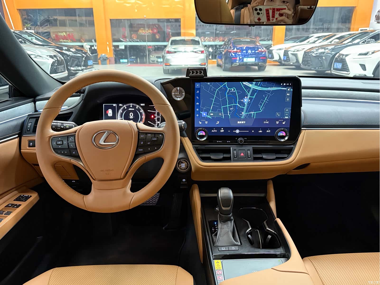 Lexus ES, 2025 7