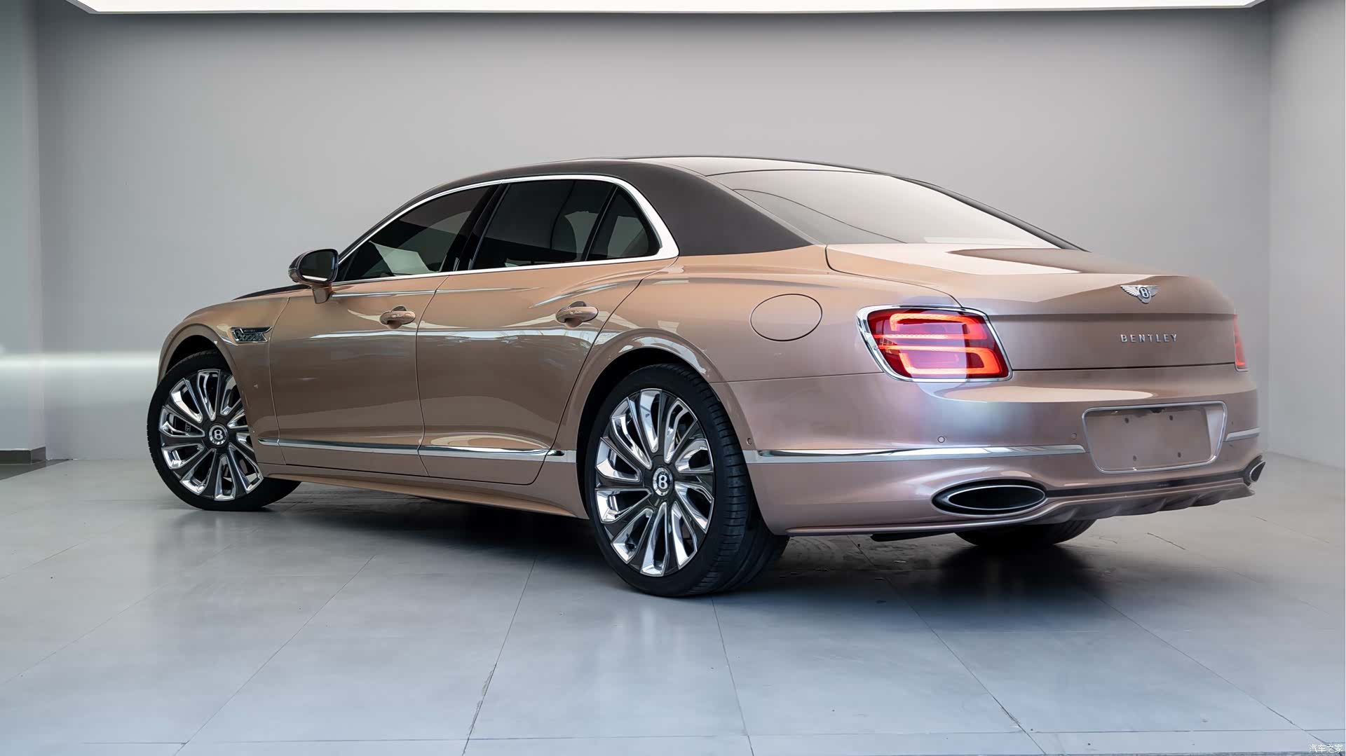 Bentley Flying Spur, 2025 20