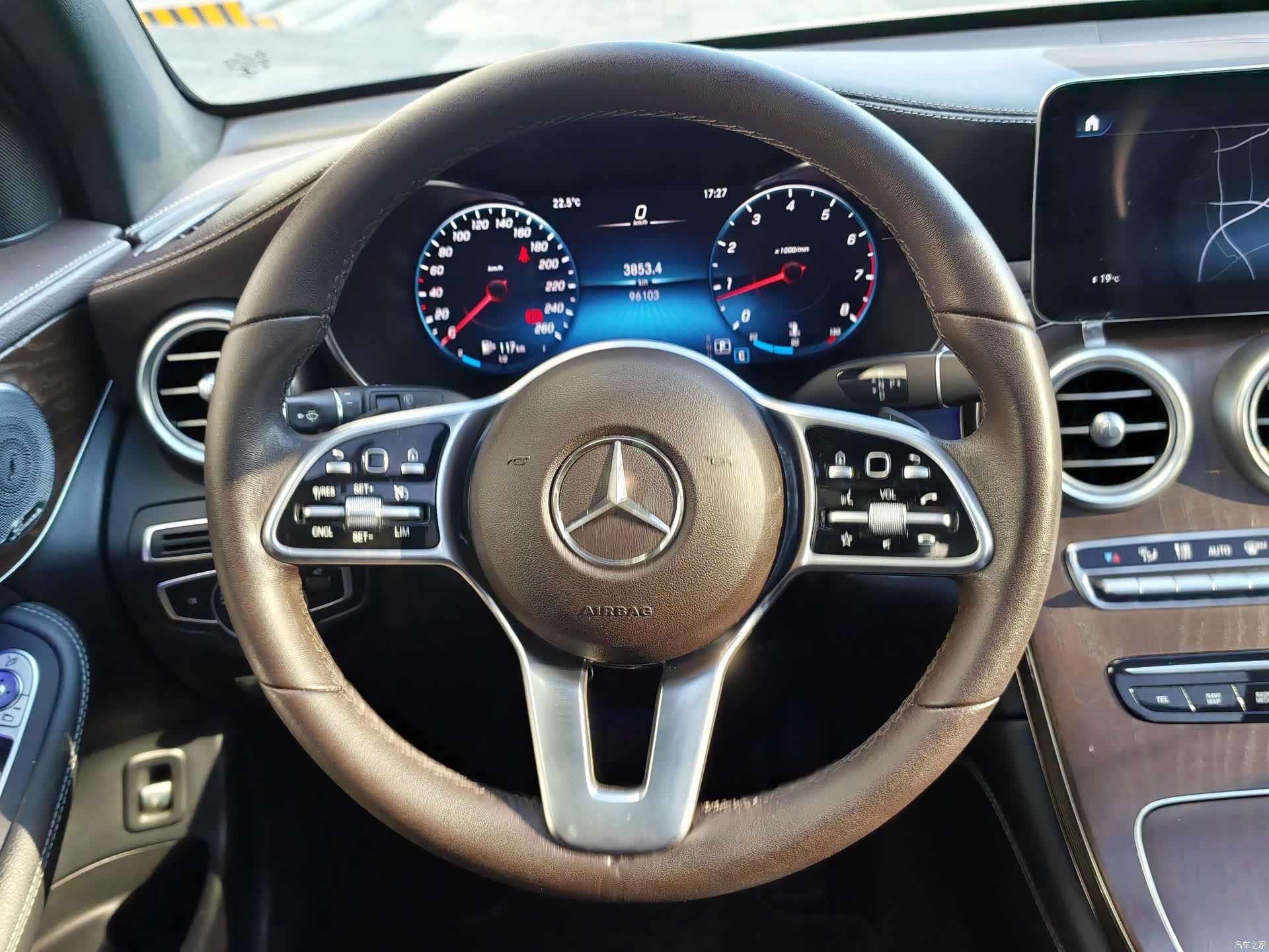 Mercedes-Benz GLC, 2020 21