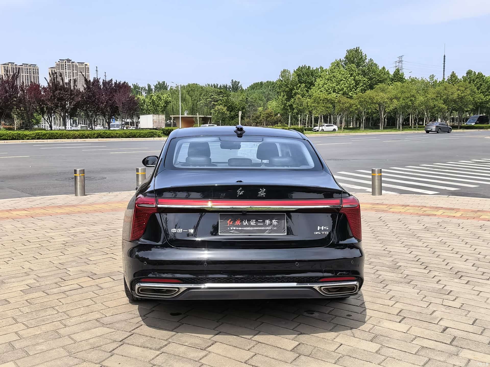 Hongqi H5, 2023 18