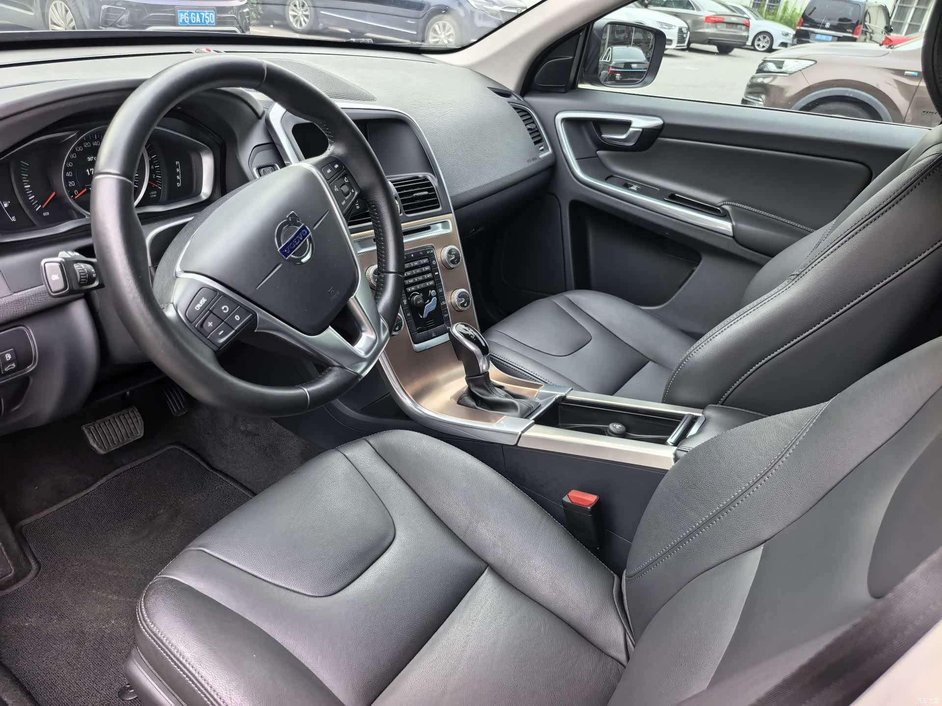 Volvo XC60, 2017 15