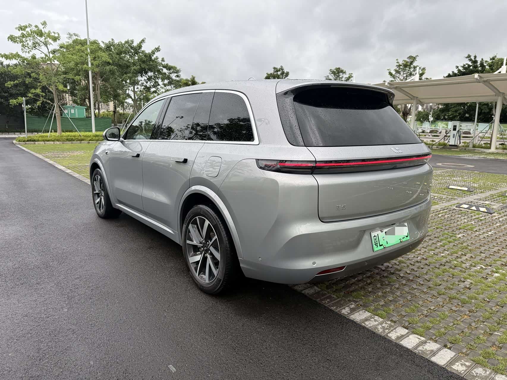 Li Auto L8, 2023 3