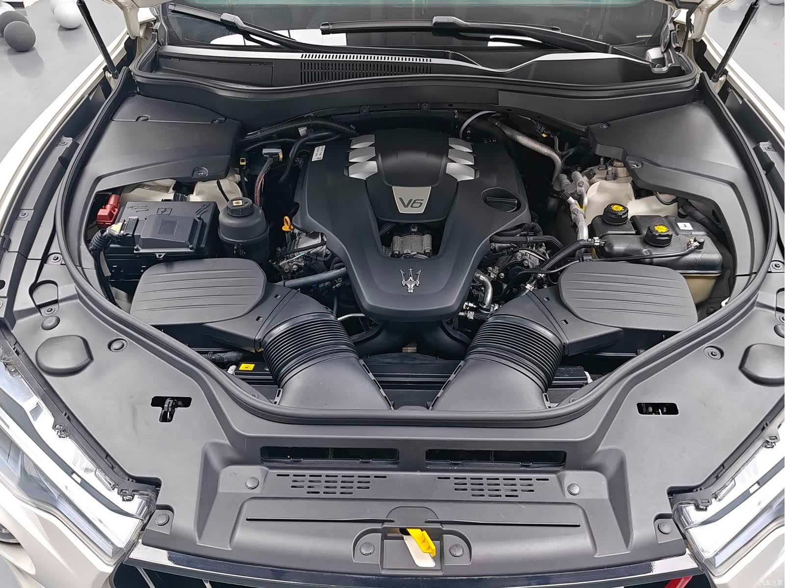 Maserati Levante, 2017 16