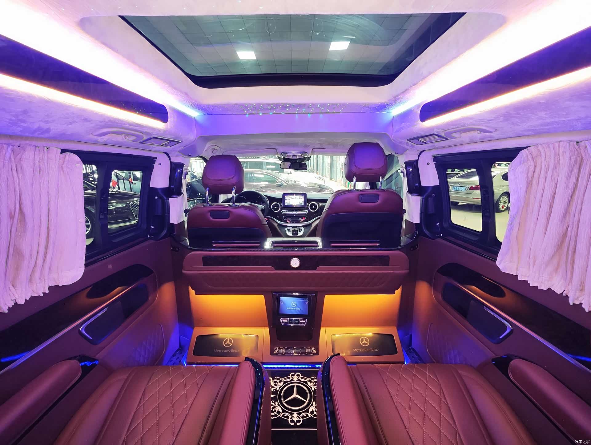 Mercedes-Benz V-Class, 2020 7