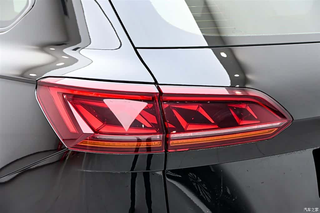 Volkswagen Touareg, 2023 9