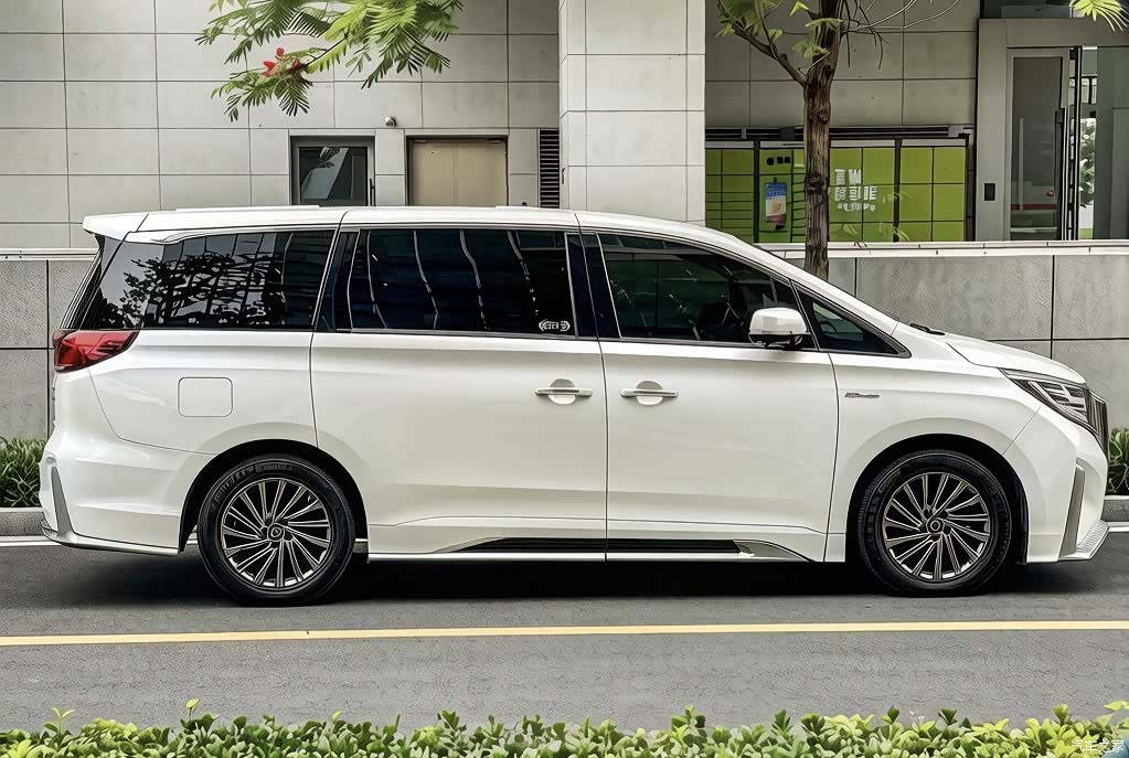 Trumpchi M8, 2021 7