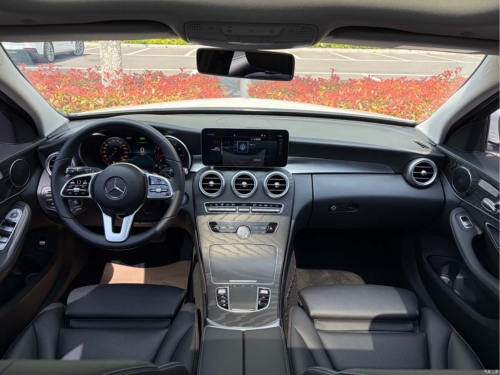 Mercedes-Benz C-Class, 2020 16