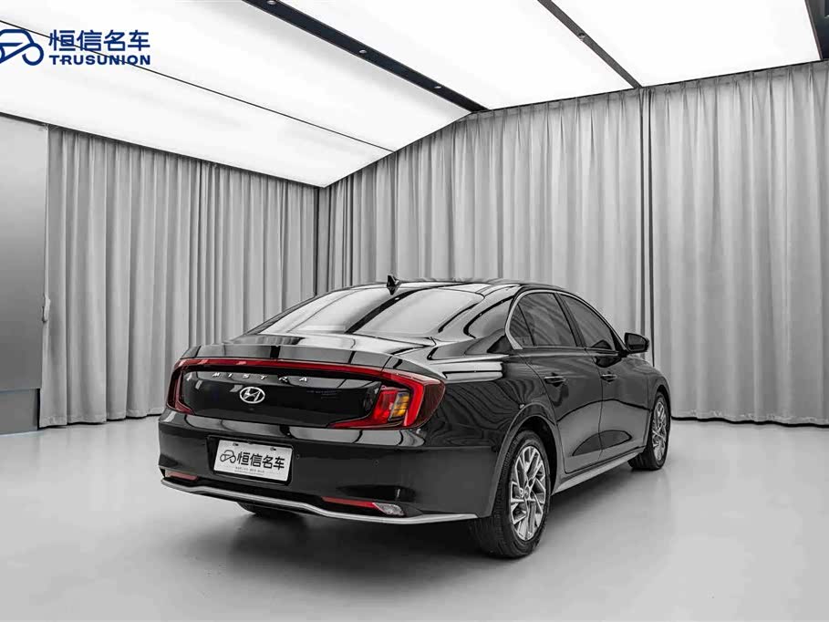 Hyundai Name picture