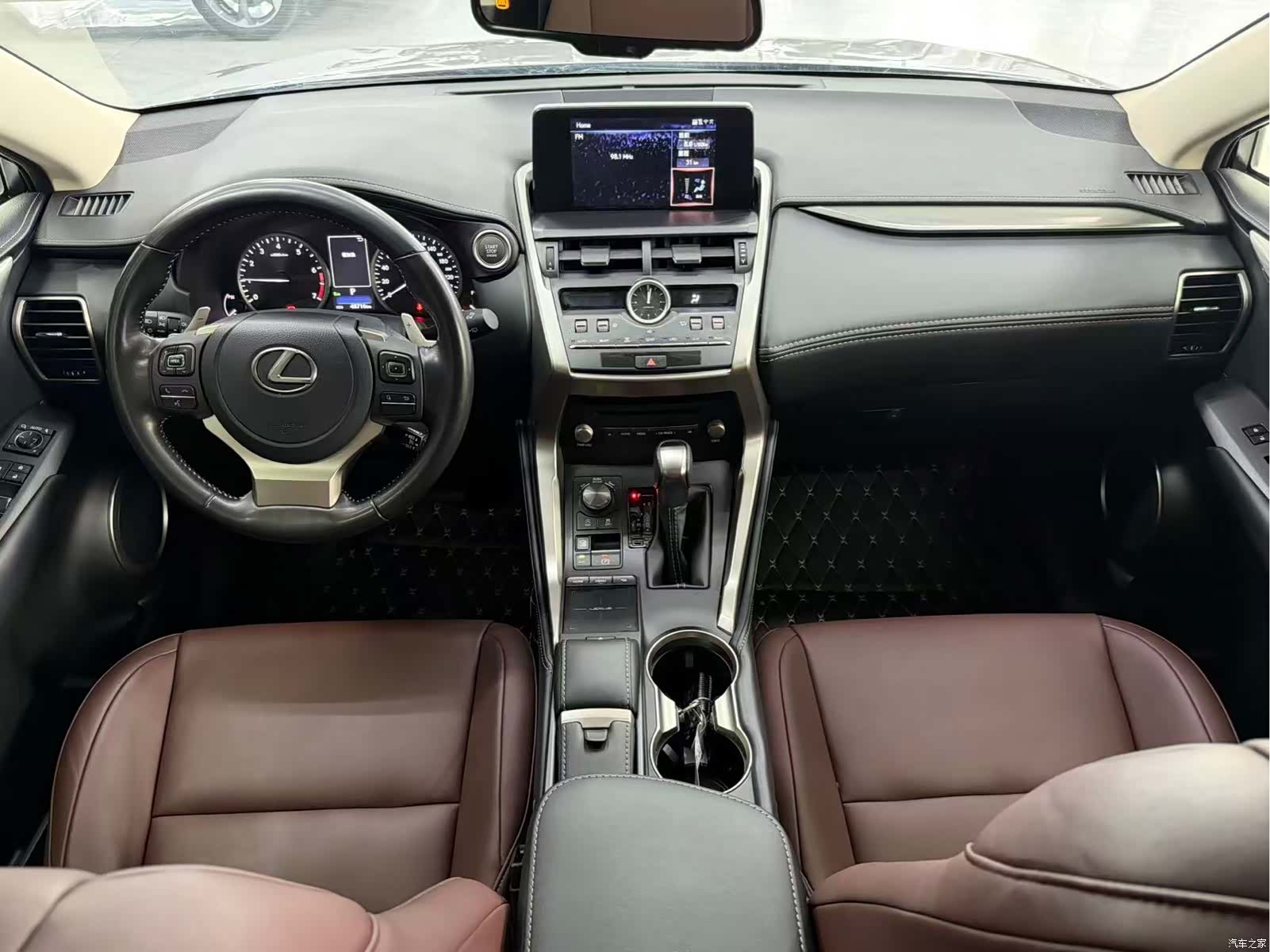 Lexus NX, 2020 7