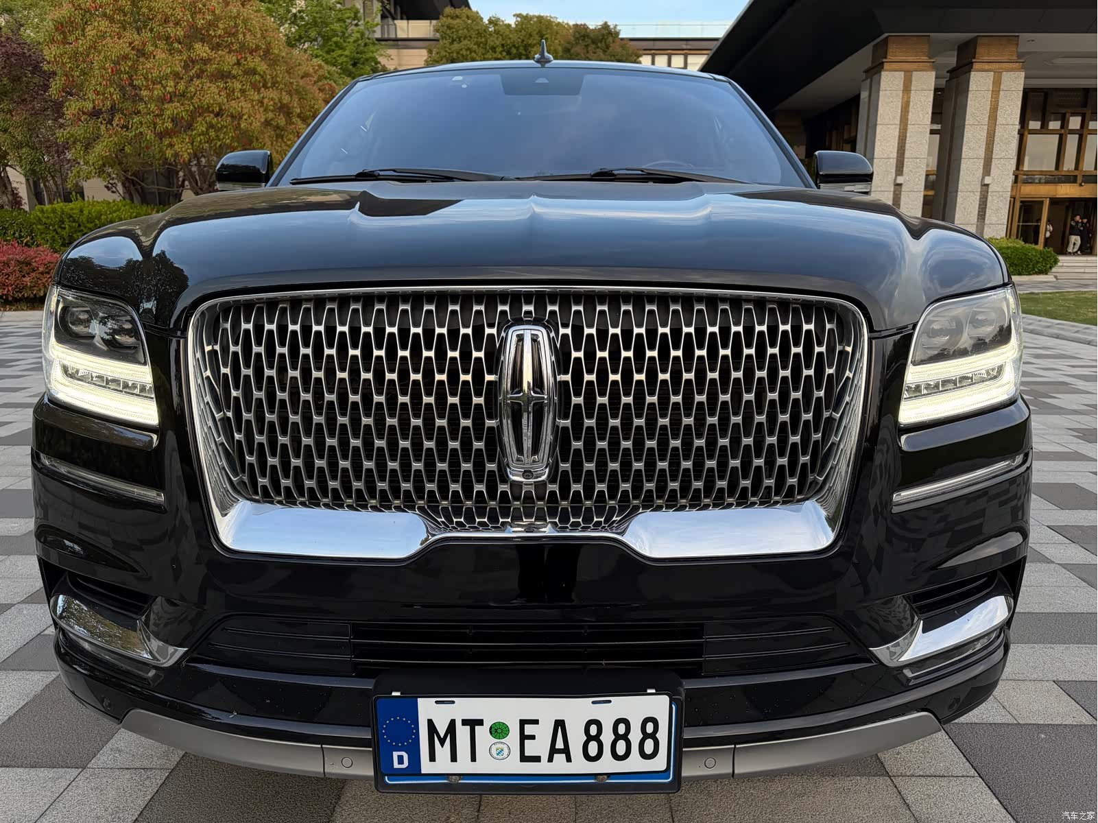 Lincoln Navigator, 2018 все фото