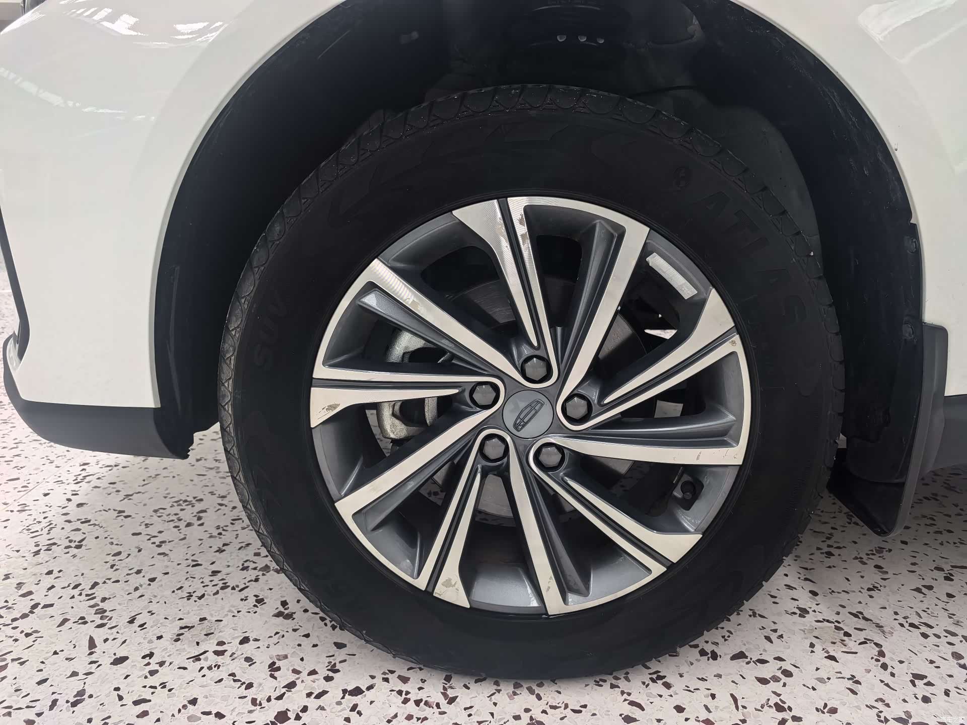 Geely X6, 2023 18