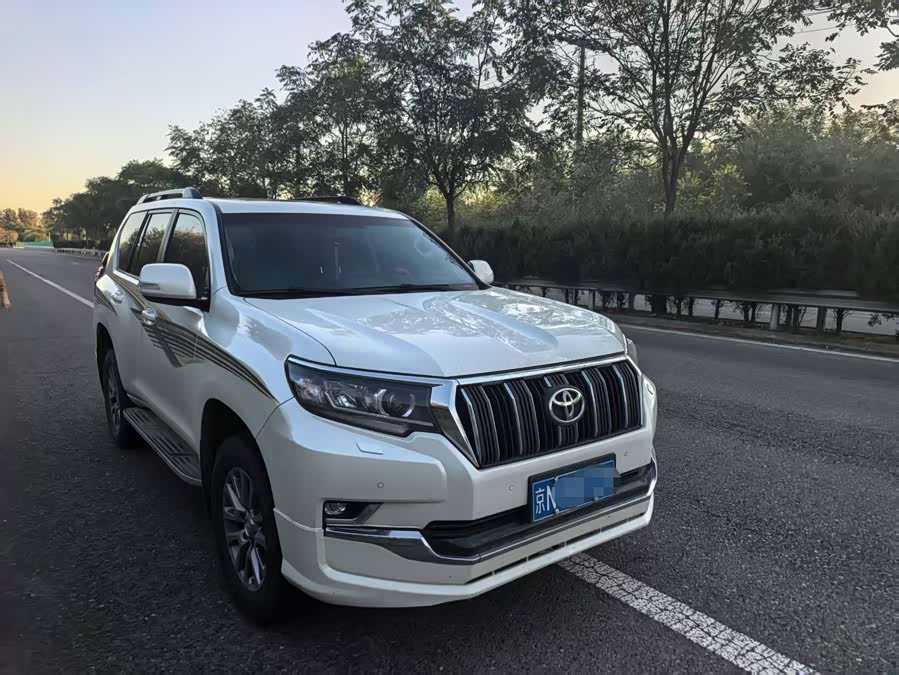 Toyota Prado 2020, фото 2