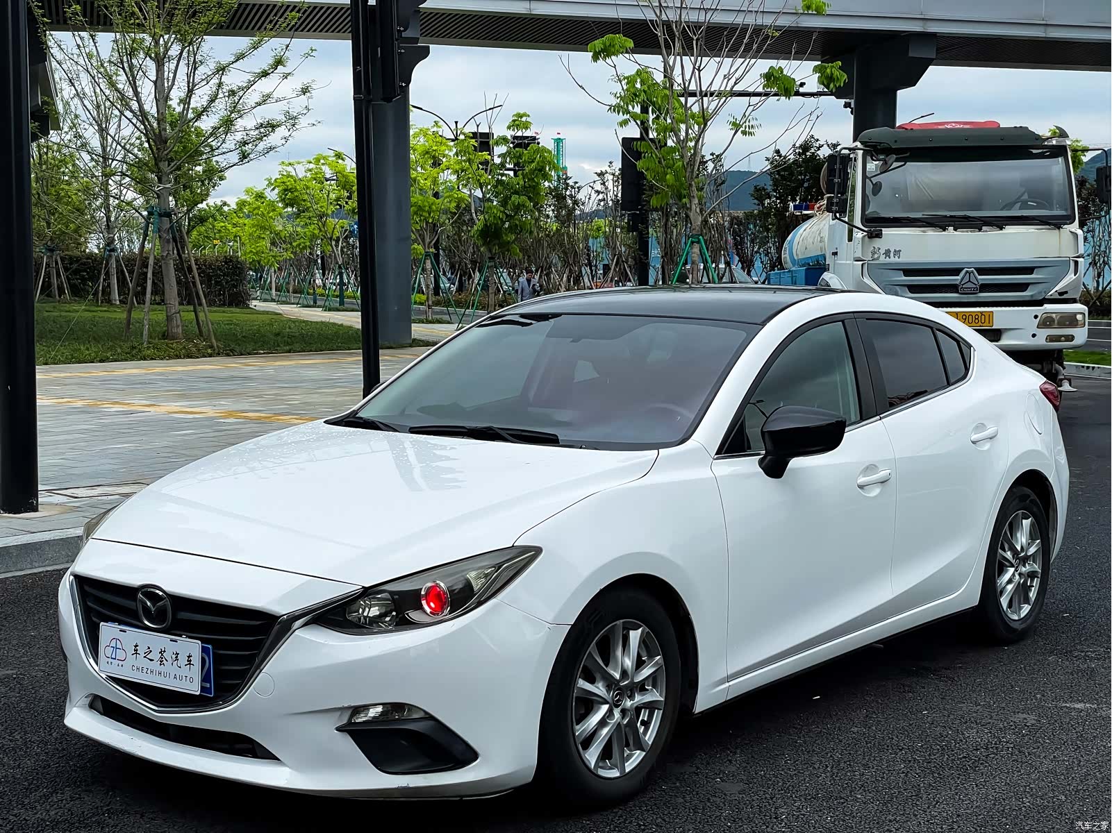 Mazda Mazda3, 2015 2