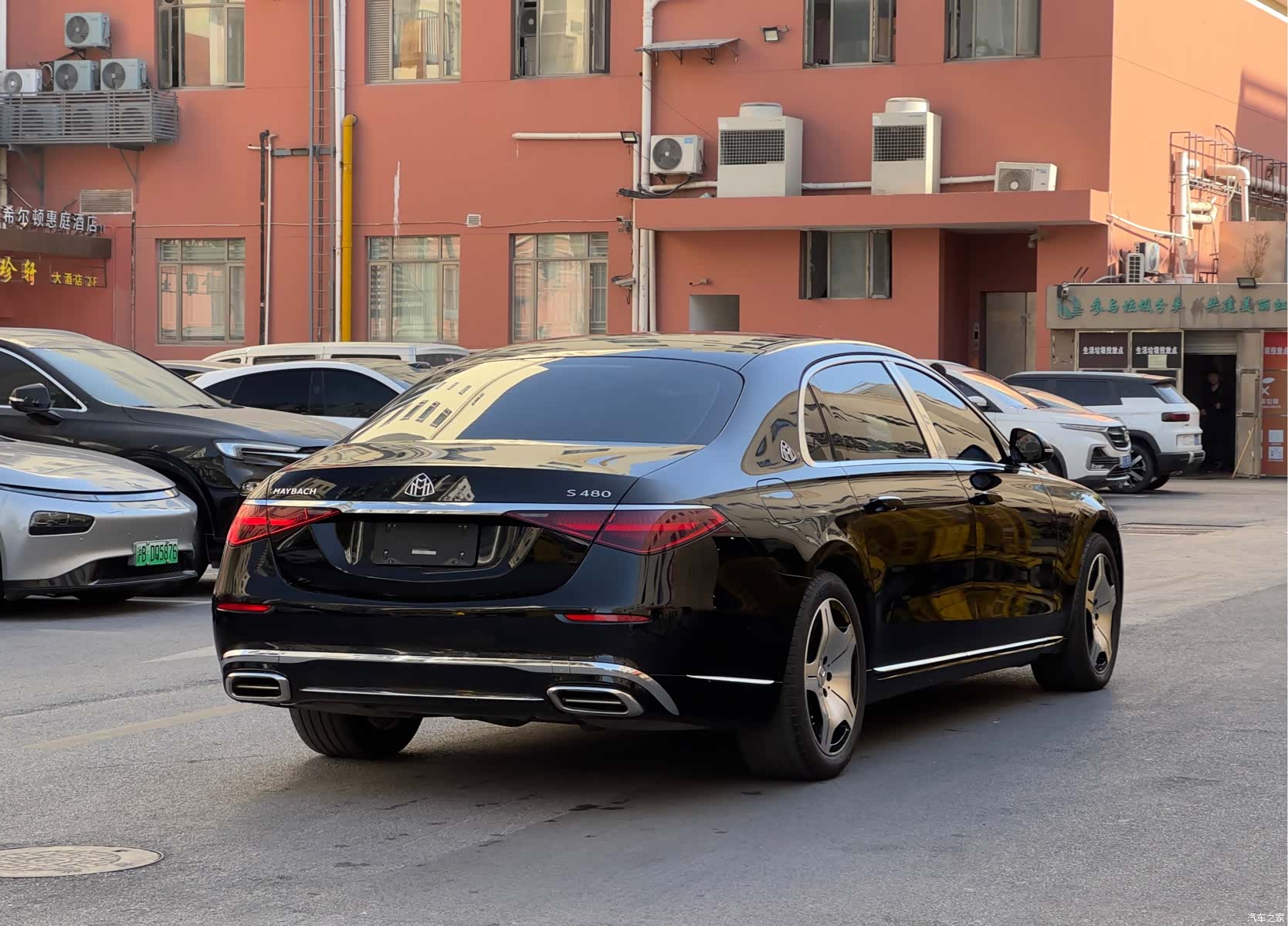 Maybach S-Class, 2023 все фото