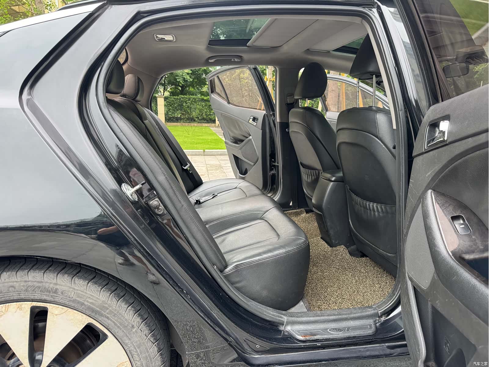 Kia K5, 2011 12
