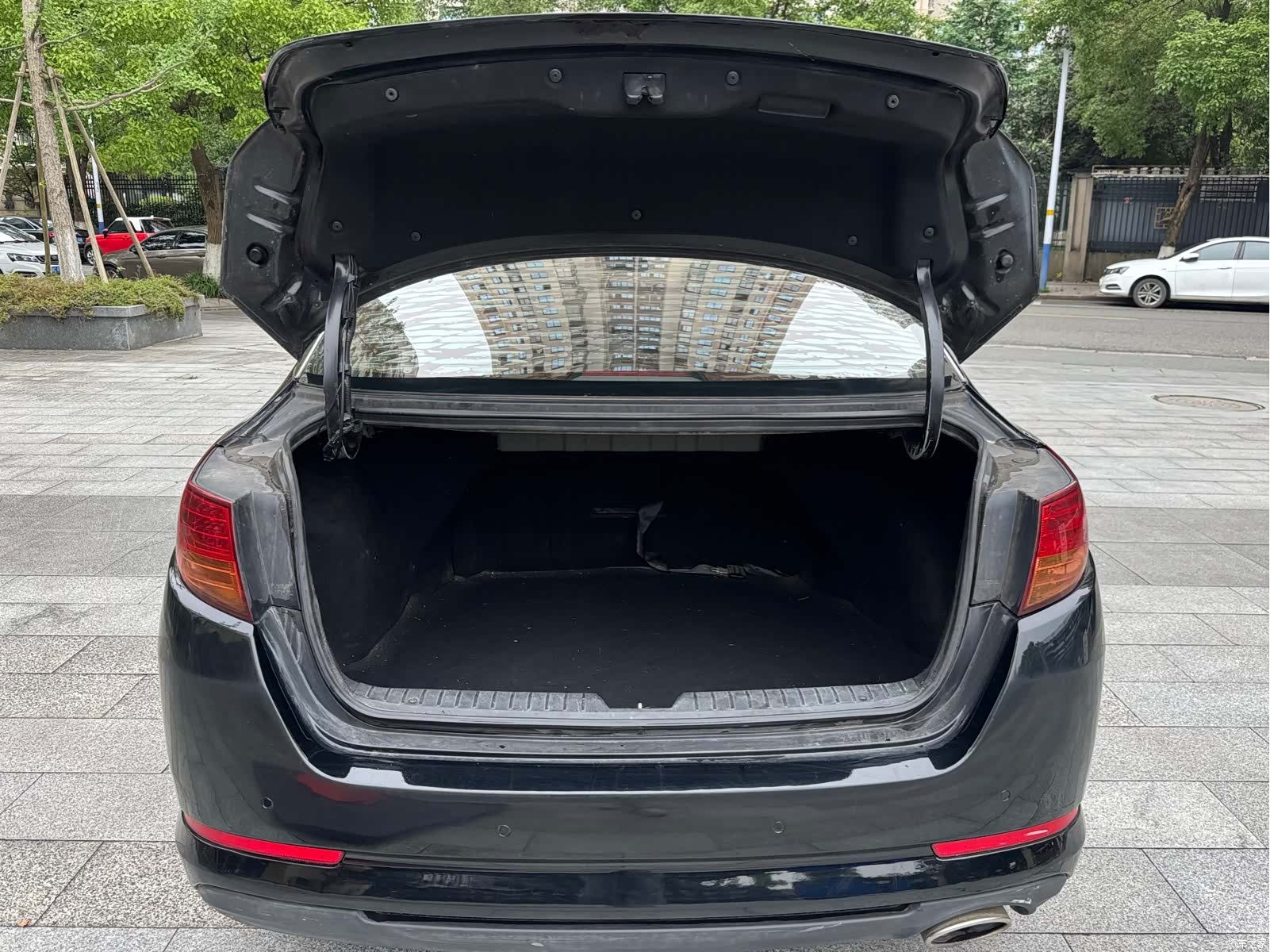 Kia K5, 2011 13