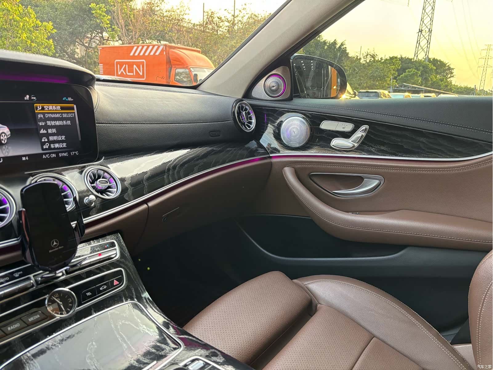Mercedes-Benz E-Class, 2019 33