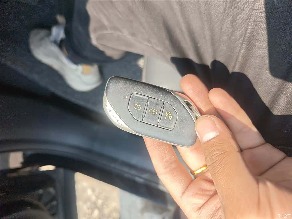 DongFeng T5, 2022 9