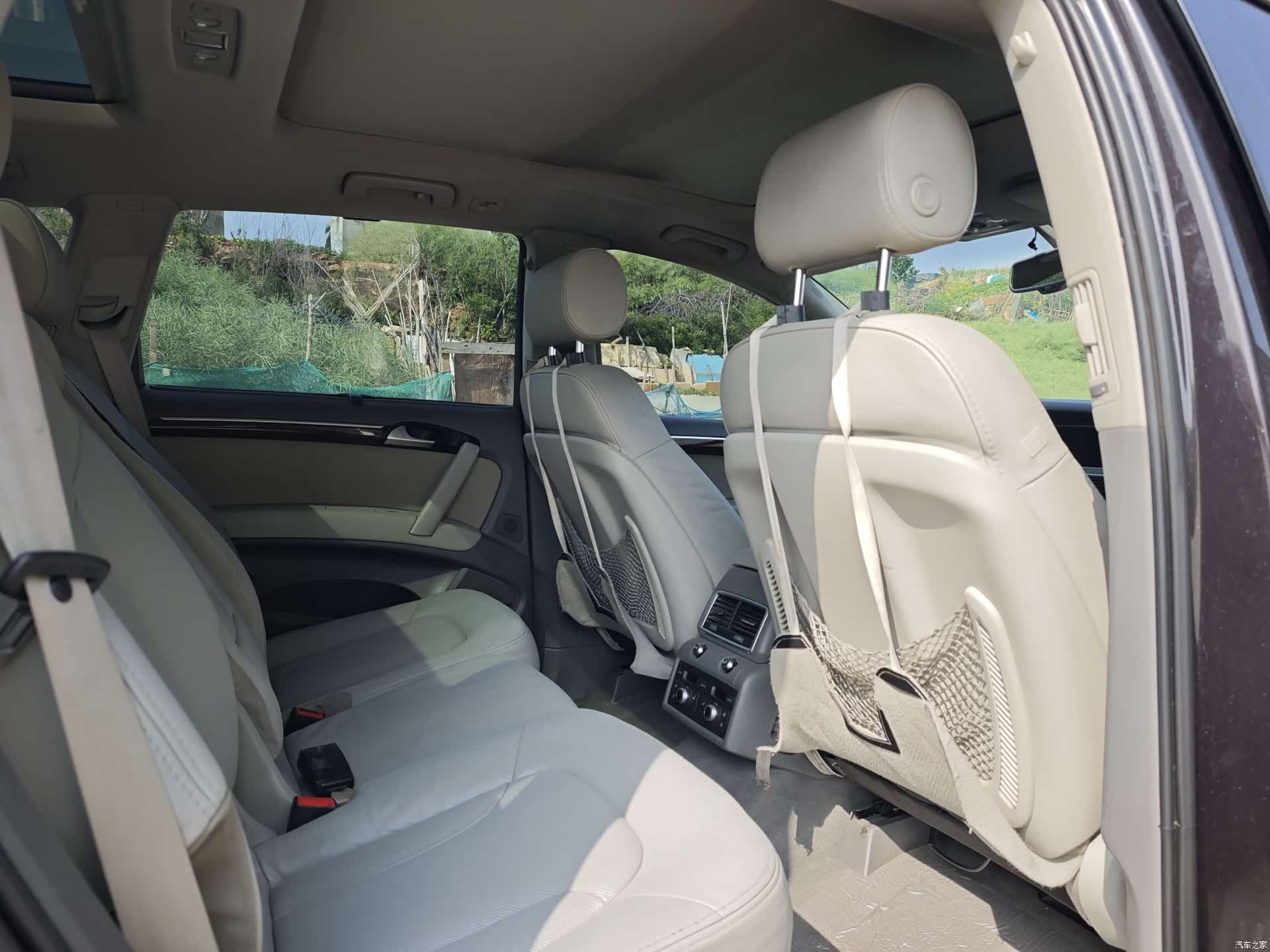 Audi Q7, 2011 7