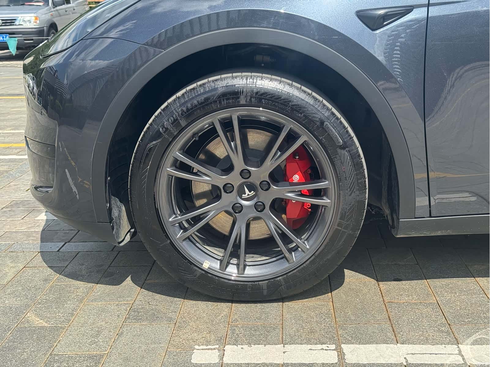 Tesla Model Y, 2024 24