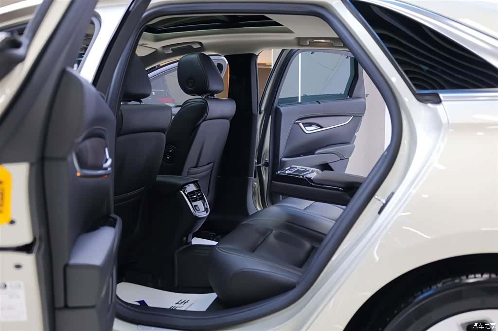 Cadillac XTS, 2018 30