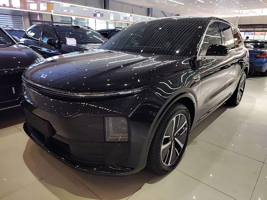 Li Auto L6