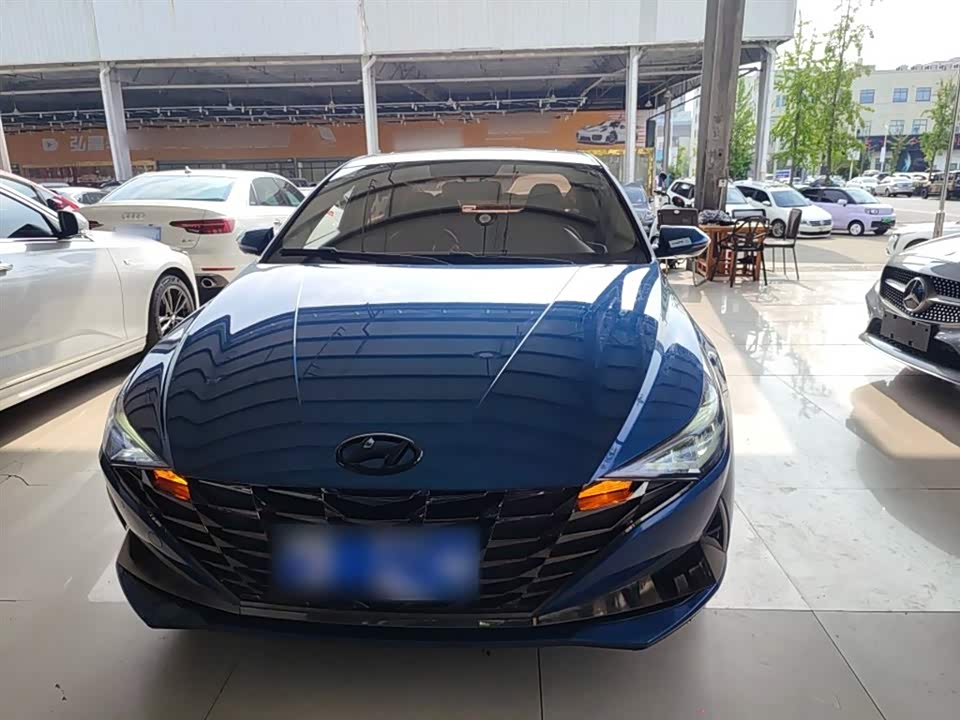 Hyundai Elantra
