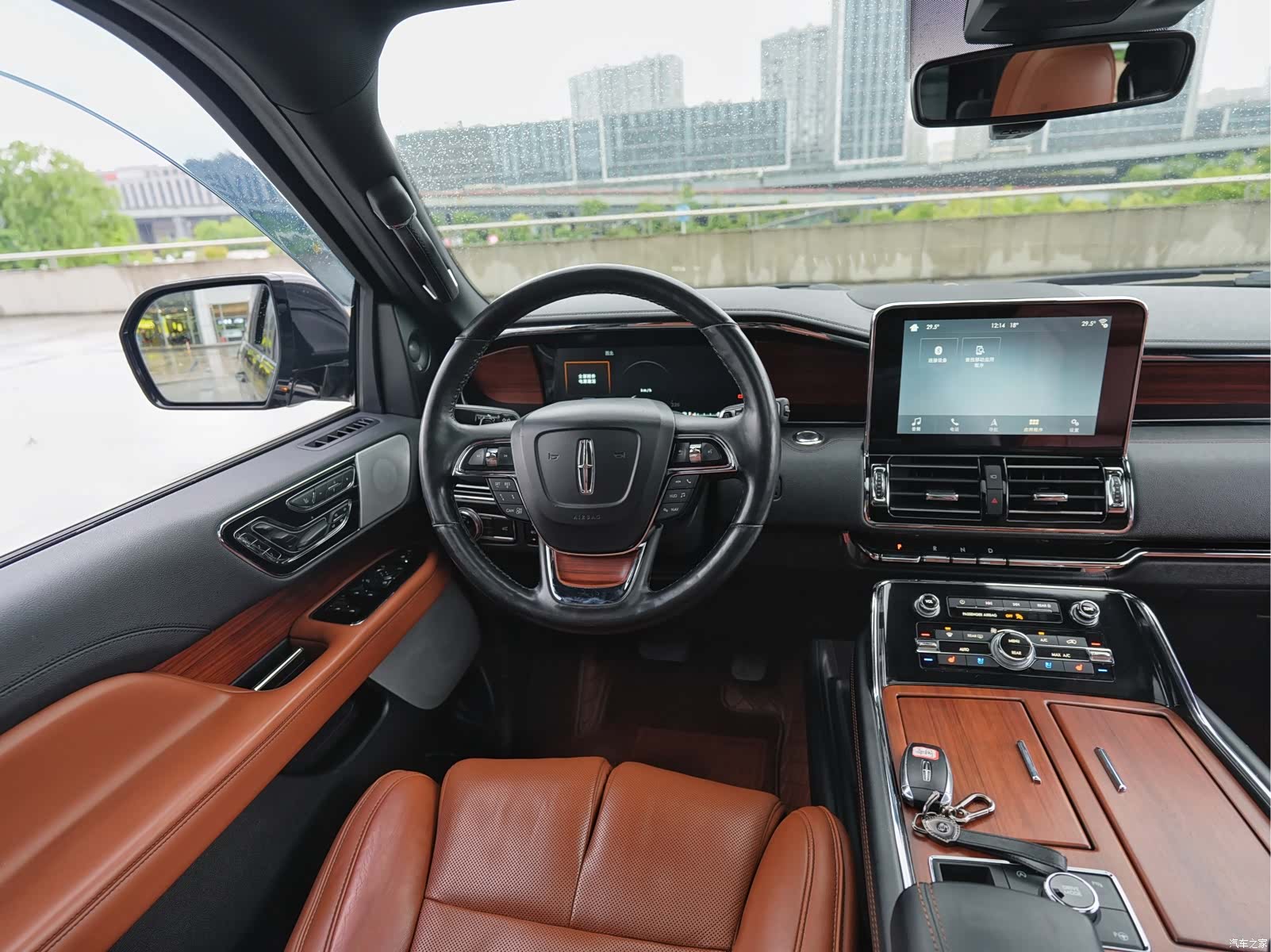 Lincoln Navigator, 2020 11